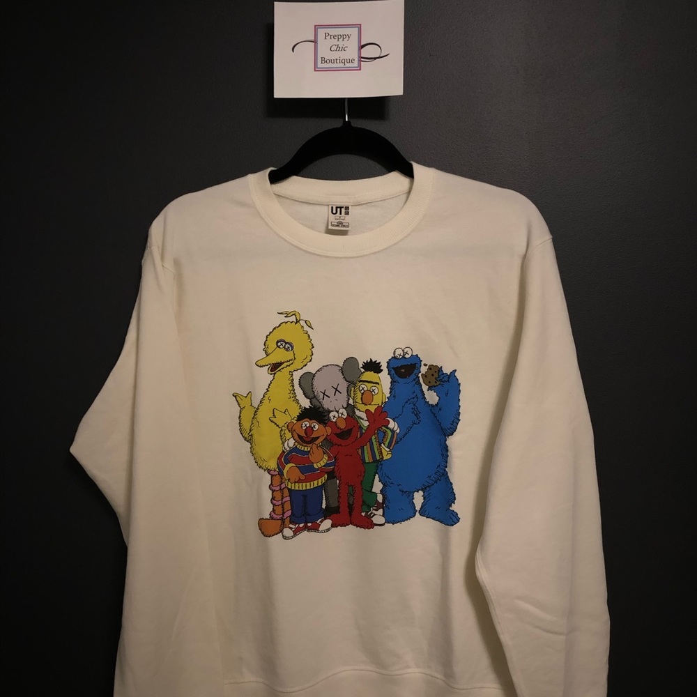 Uniqlo: Kaws Mens Sesame Street Sweatshirt